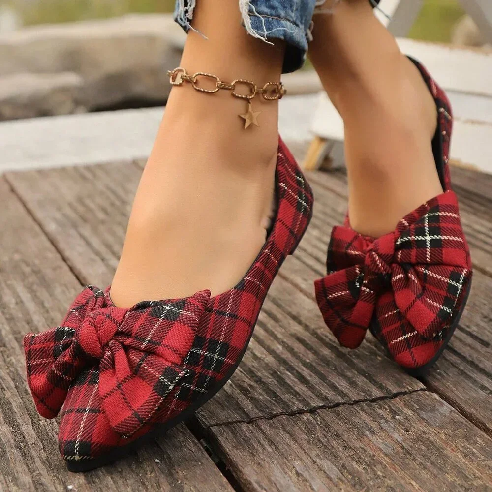 Red Casual Women's Flat Slip-On Loafers with Plaid Floral Design